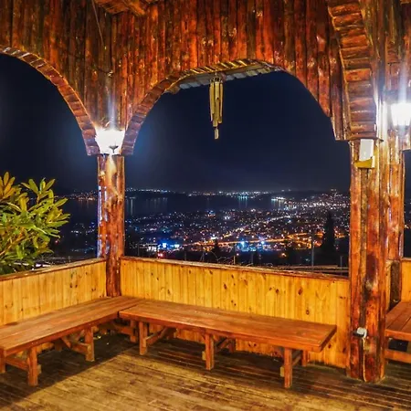 Menzara Konaklama Tatil Evi *